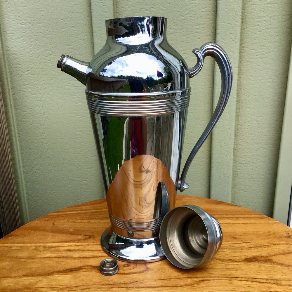 Vintage Stainless Chrome MCM Cocktail Shaker Pitcher with Goblets - Picture 6 of 13